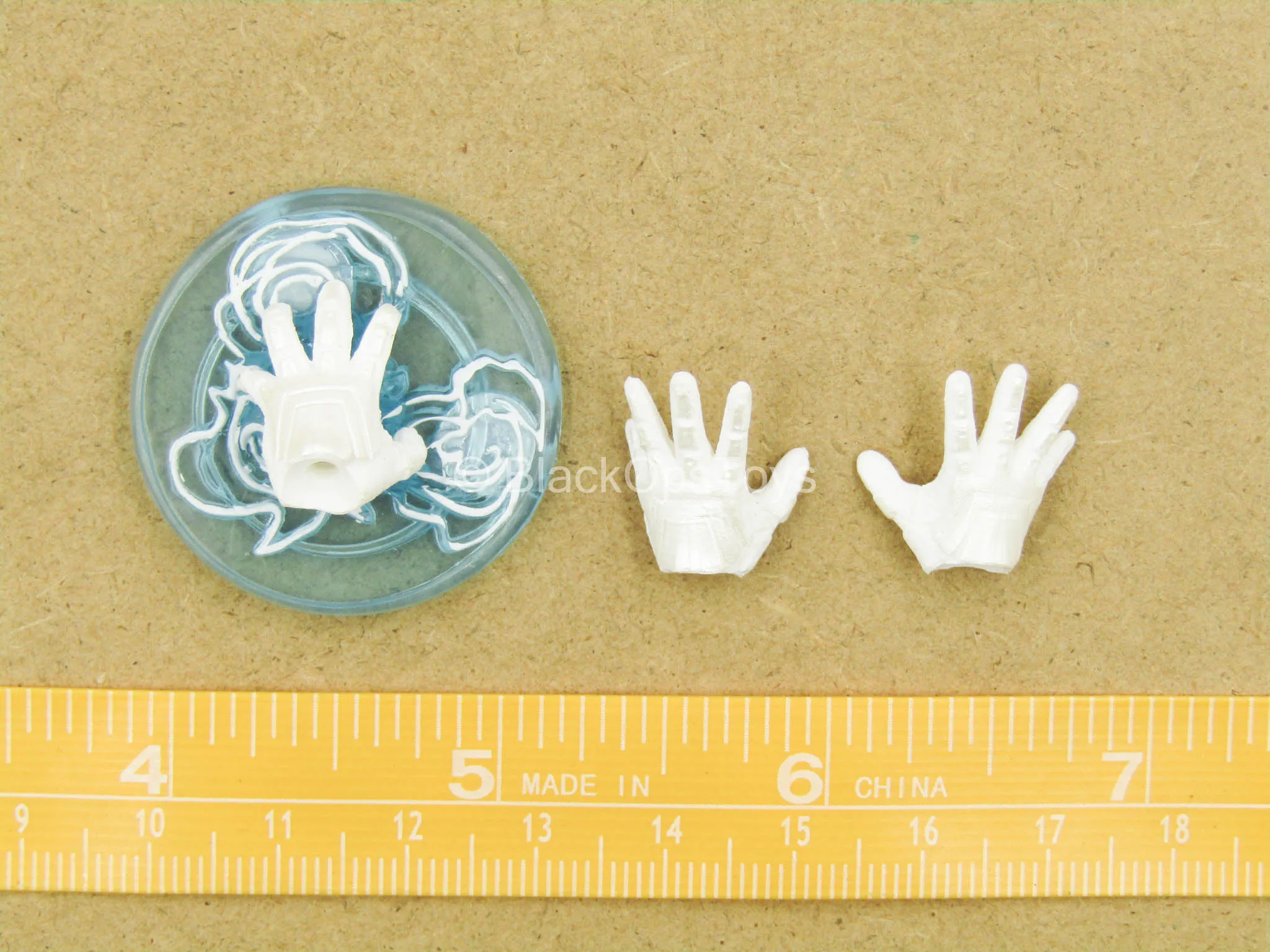 1/12 - Magneto - White Hand Set w/Magnetic Force Effects Type 1