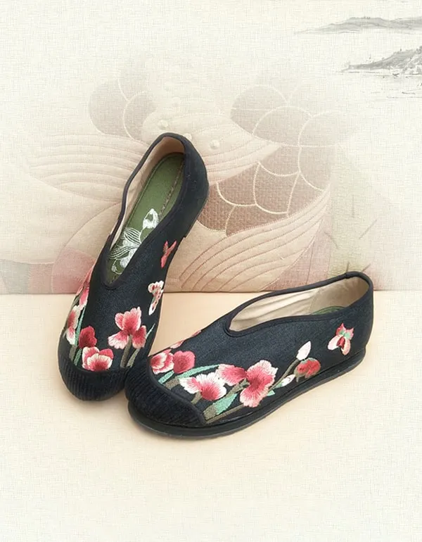 Ethnic Style Embroidery Comfortable Cotton Shoes