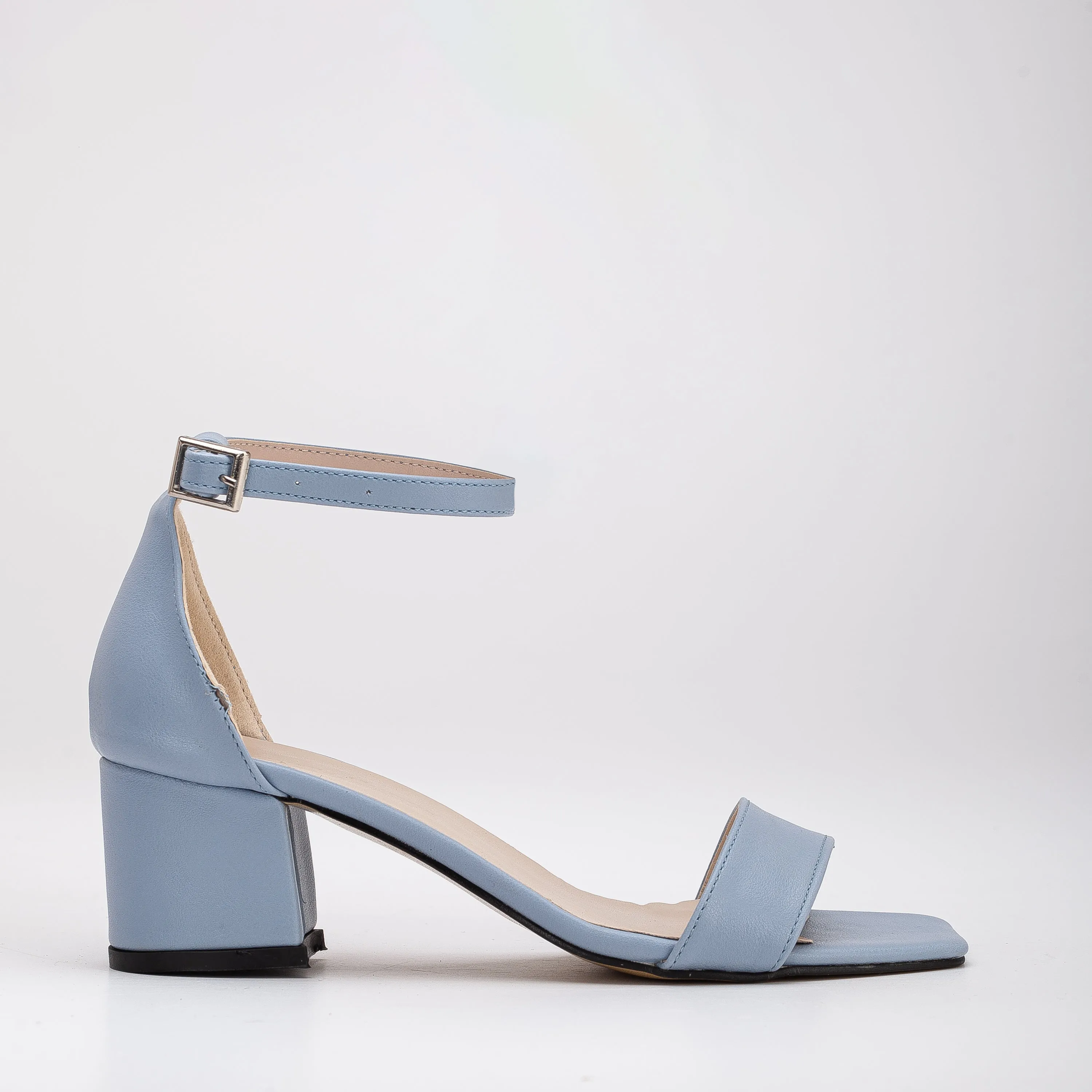 Illy - Baby Blue Sandals with Pearls