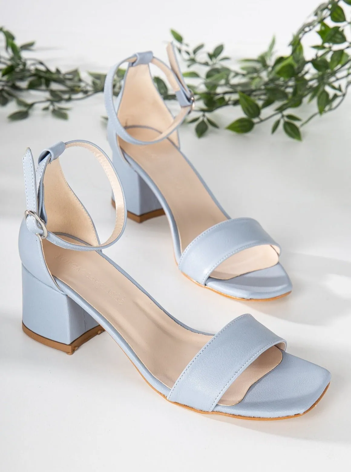 Illy - Baby Blue Sandals with Pearls