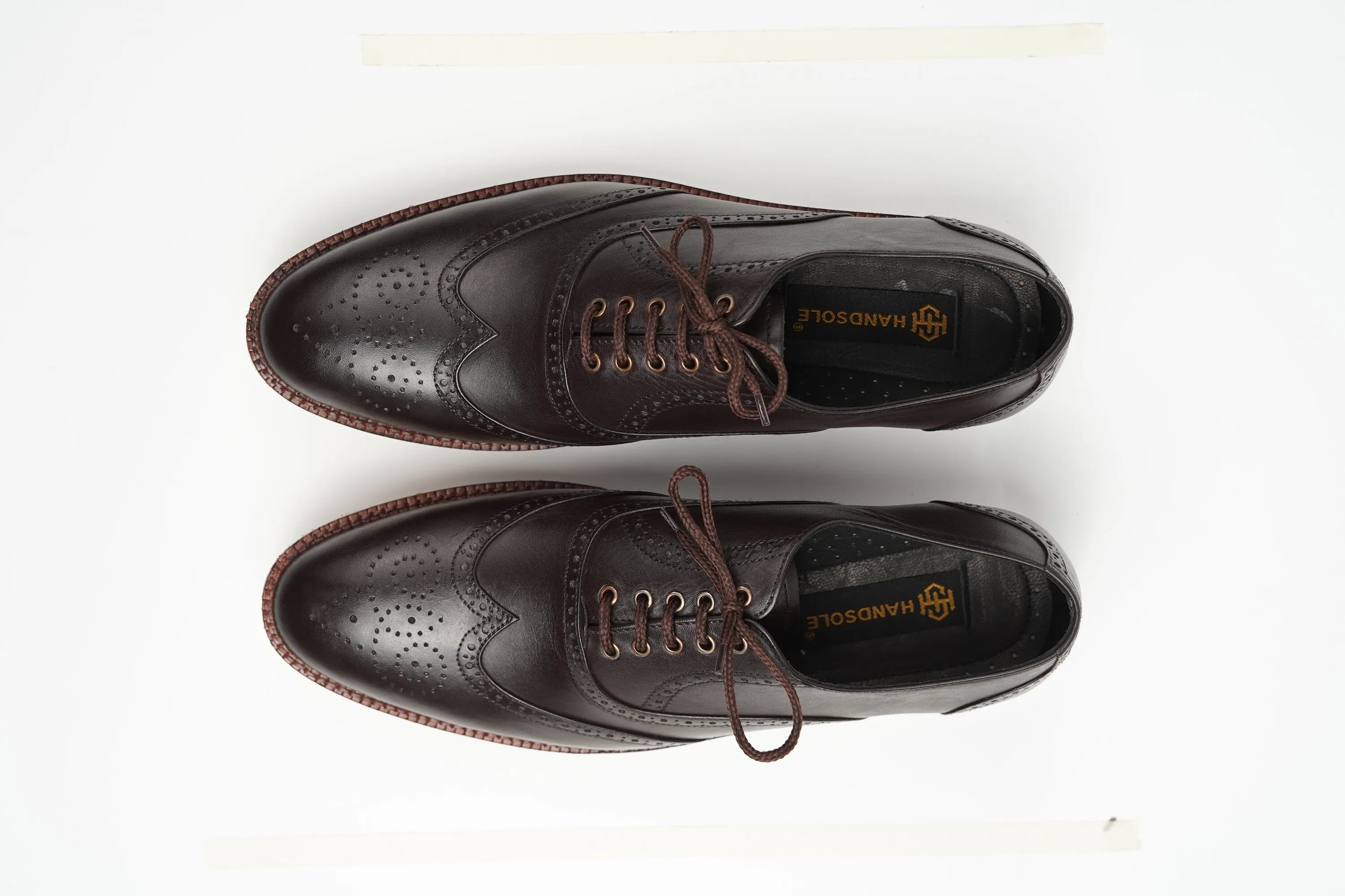 Real handmade Brown Hand Dyed, Hand Stitched Wingtip Oxford Casual Shoes Made of full Grain Natural Crust leather With Rubber Sole