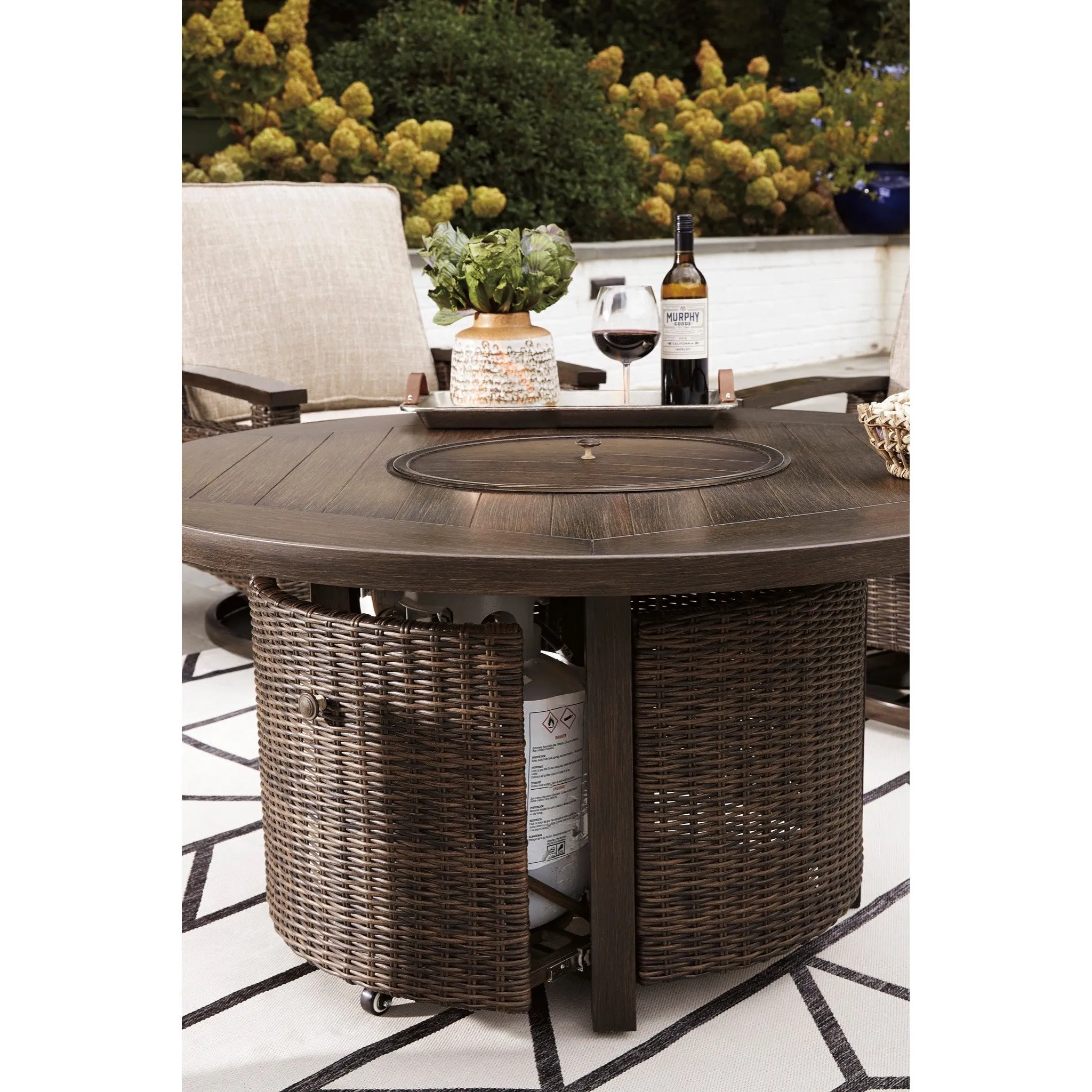 Sea Cliff 5-Piece Outdoor Firepit Chat Set