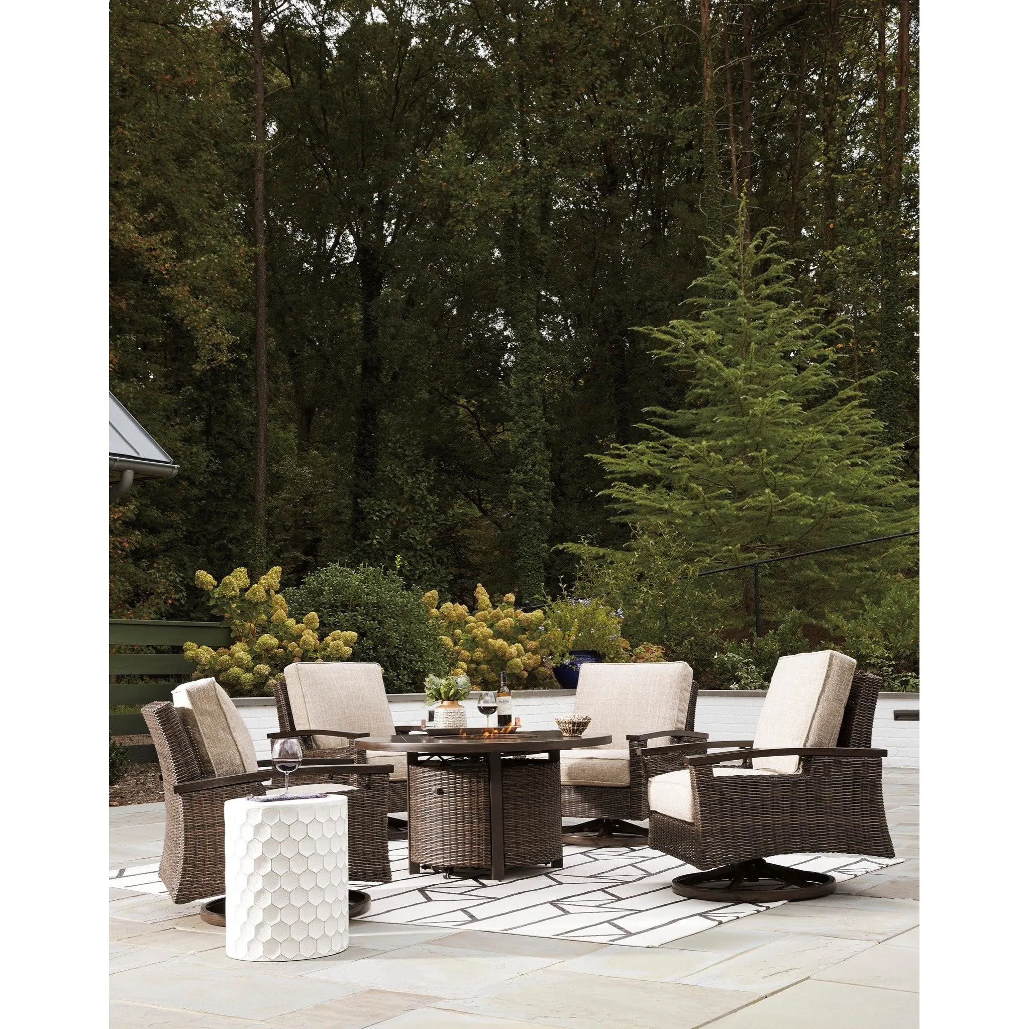 Sea Cliff 5-Piece Outdoor Firepit Chat Set