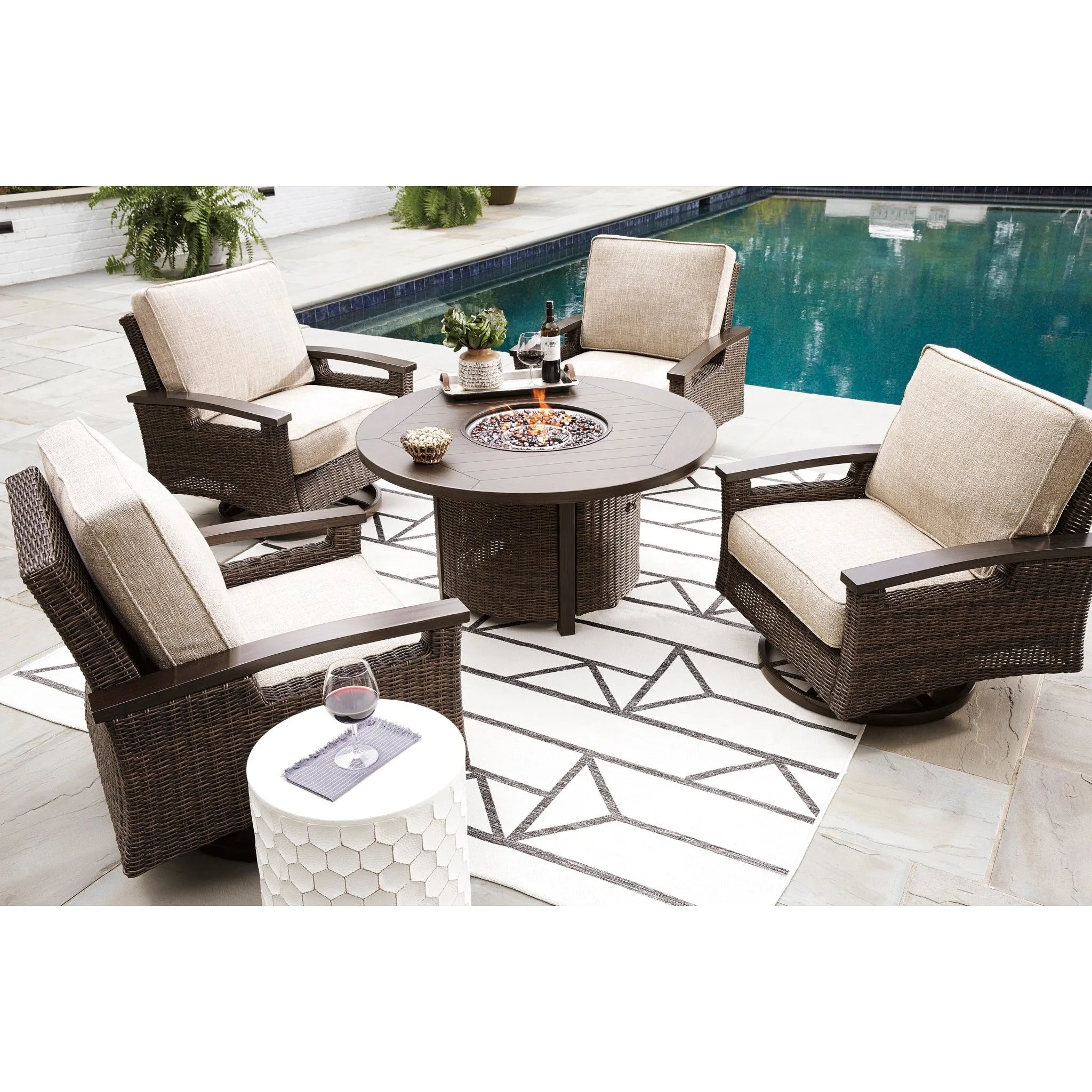 Sea Cliff 5-Piece Outdoor Firepit Chat Set